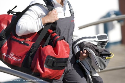 28 09 2007 - Marseille (FRA, 13) - Gamme vêtements de mer Aigle portée en.action par les navigateurs Marc Emig et Luce Molinier