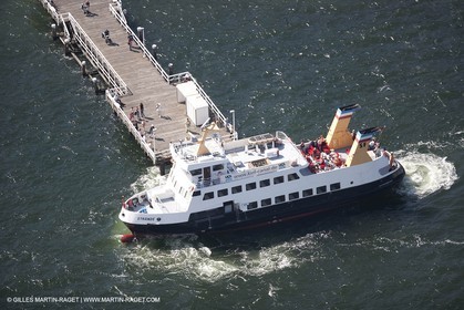 YC9H7240