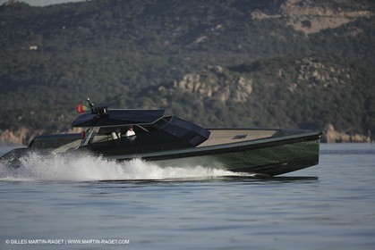 16 07 2007 - Portisco (Italie, Sardaigne) - Wally Power 47 millesime 2007