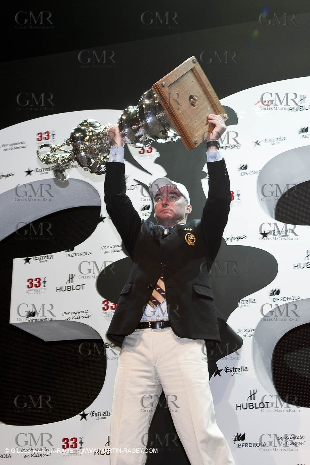 14 02 2010 - Valencia (ESP) - 33rd America's Cup - BMW ORACLE Racing - Race 2