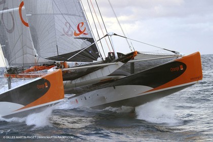 Orange II - 2004 Jules Verne Trophy - Ouessant - 2nd starting line crossing