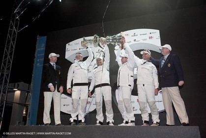 14 02 2010 - Valencia (ESP) - 33rd America's Cup - BMW ORACLE Racing - Race 2 - James Spithill - Russell Coutts - Larry Ellison - John Kostecki
