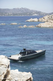 16 07 2007 - Portisco (Italie, Sardaigne) - Wally Power 47, 2007 version