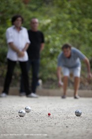 04 09 2010 - Saint Rémy de Provence (FRA,13) -Une pPartie de pétanque