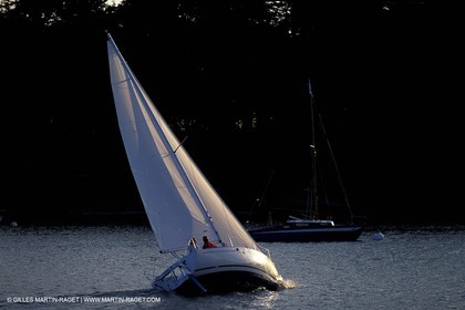 Monocoque de croisiere sous voile
