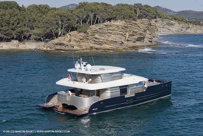 13-07-07 - La Ciotat (FRANCE) - MotorYacht - Chantier H2X