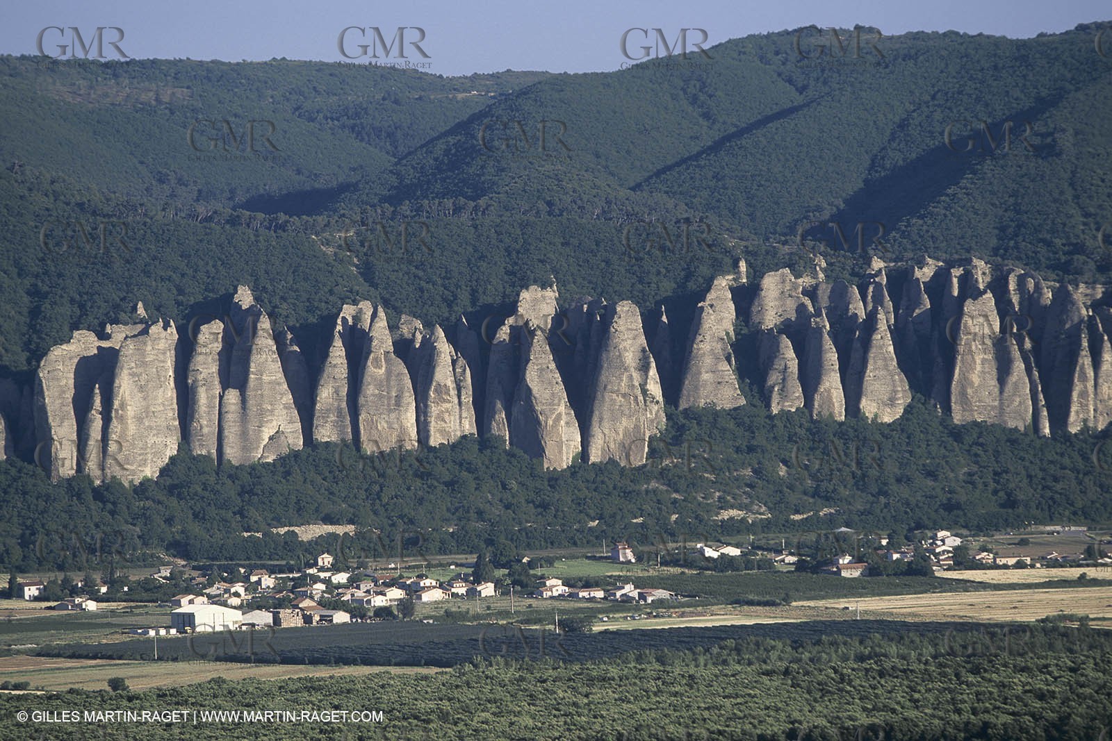 France, Provence, Haute Provence, Val de Durance, Durance river valley, Les Mées, Pénitents des Mées