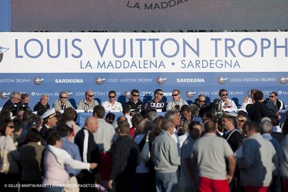 19 05 2010 - La Maddalena (ITA, Sardinia) Louis Vuitton Trophy - BMW ORACLE Racing - Training