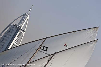 20 11 2010 - Dubai (UAE) - Dubai Louis Vuitton Trophy - Courses de boutres traditionnels pour les équipes engagées