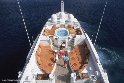 Super Motor Yachts, Chamar