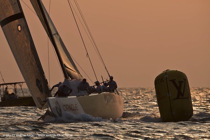 14 11 2010 - Dubai (UAE) - Dubai Louis Vuitton Trophy -  BMW ORACLE Racing - Race Day 1