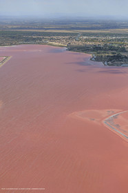 Marais salants à Aigues Mortes