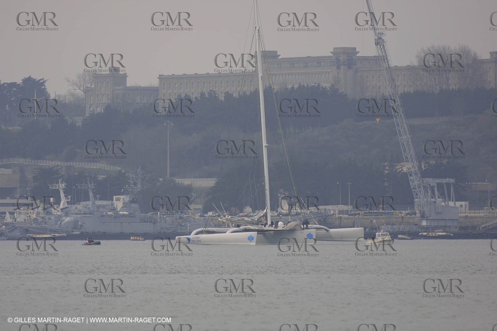 Geronimo - Jules Verne Trophy 2001 start - Brest