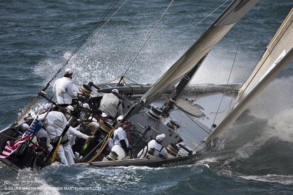 05 08 2010 - Cowes (UK, IOW) - The 1851 Cup -  BMW ORACLE Racing -  - Round The Island Race - From Ste Catherine to the Needles.