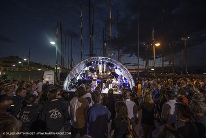 02 10 2014, Saint-Tropez (FRA,83), Voiles de Saint-Tropez 2014, Day 4, défilé des équipages   crew parade