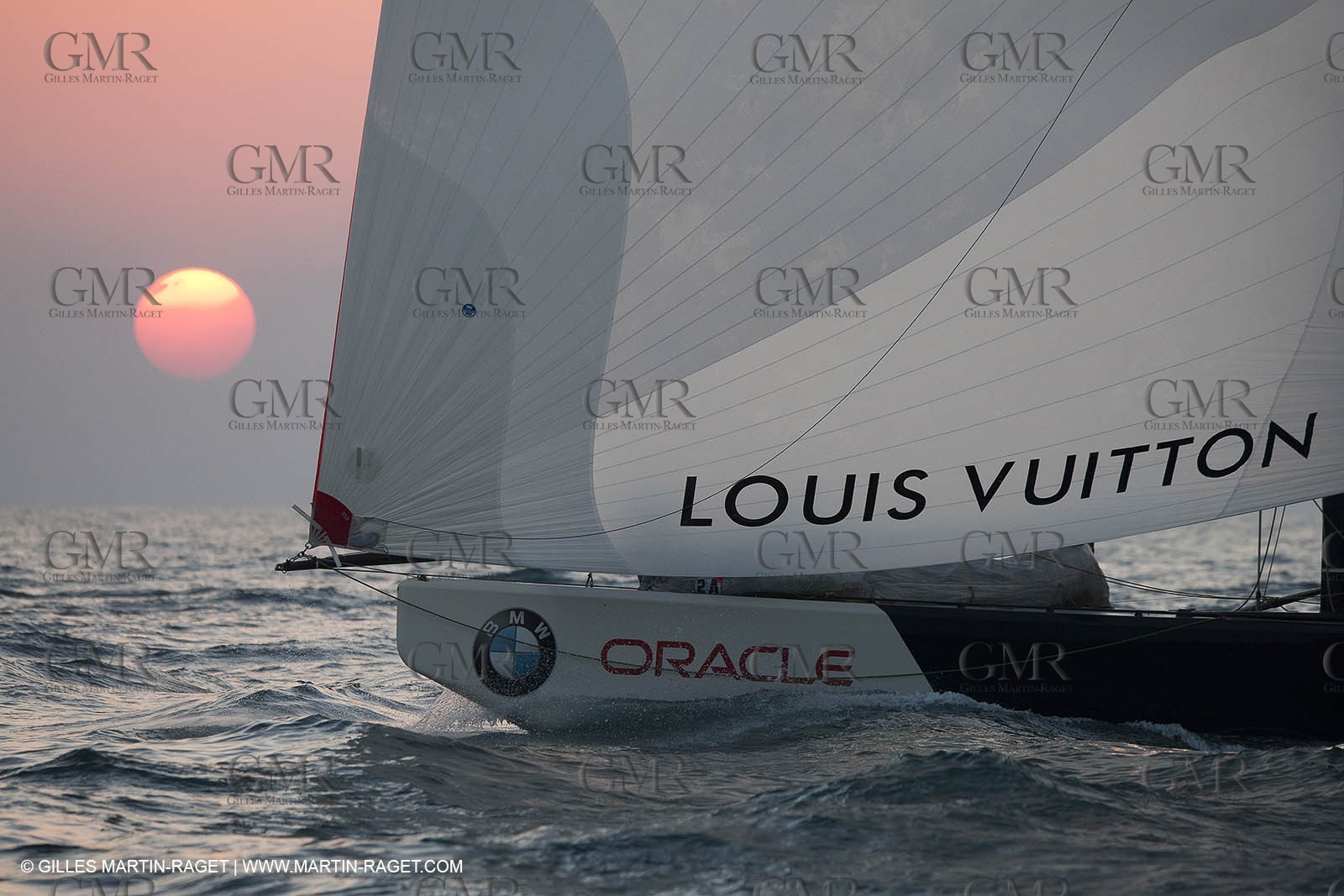 25 11 2010 - Dubai (UAE) - Dubai Louis Vuitton Trophy -  BMW ORACLE Racing - Fleet races