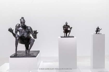 02 05 2023, Paris (FRA), oeuvre de Germaine Richier, Exposition Centre Pompidou 2023, de g. à d. : La Sauterelle, grande 1955-1956 ; La Sauterelle, Moyenne 1949 ; La Sauterelle, petite 1956