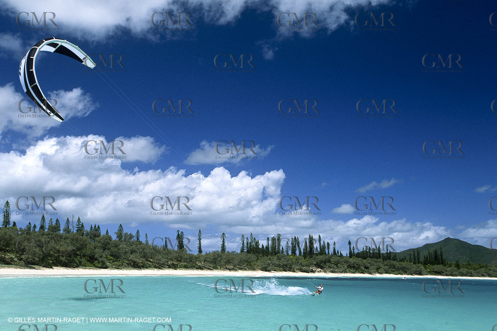Destinations - South Pacific Ocean - New Caledonia - Pines Island