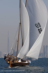 20 11 2010 - Dubai (UAE) - Dubai Louis Vuitton Trophy - Courses de boutres traditionnels pour les équipes engagées