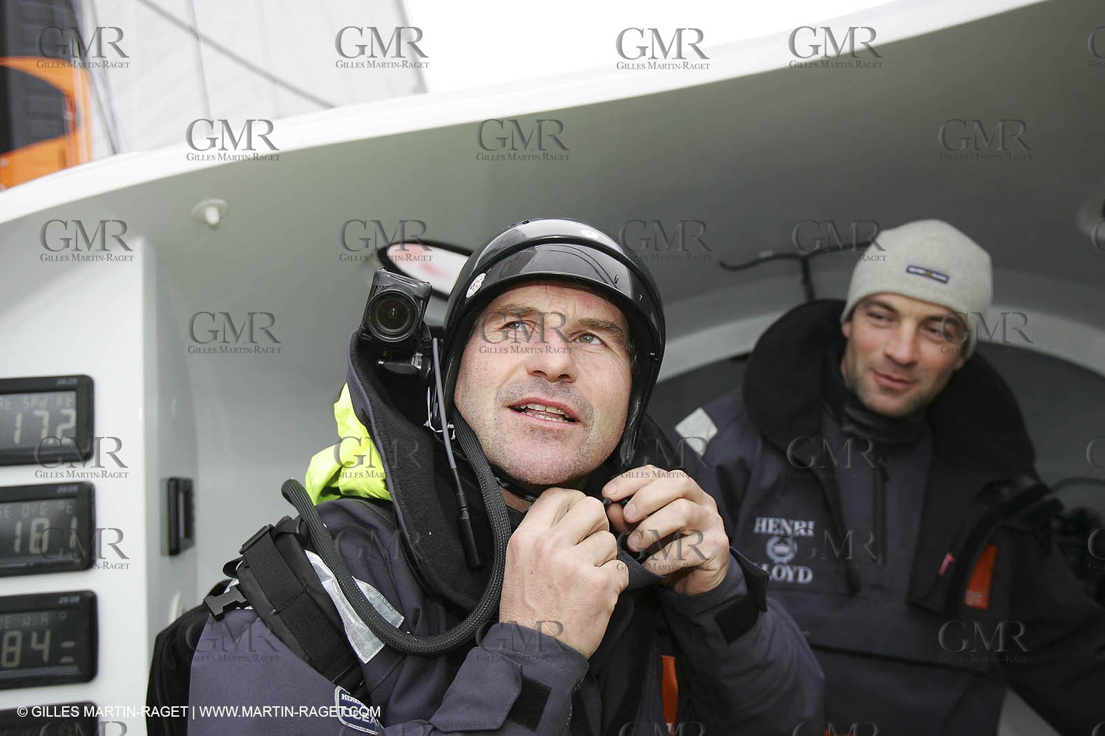 Orange II - Jules Verne Trophy 2005 - Jacques Caraes - Mobile camera Jean-Baptiste Epron