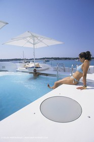 Super Motoryachts, Thunder B