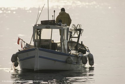 Pêche, barques, pointus, pêcheurs