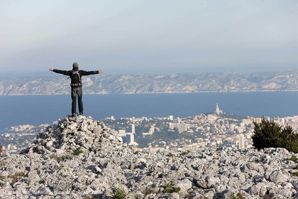 30 04 2009 - Marseille (FRA, 13) - Les Calanques - At the summit of Mount Puget