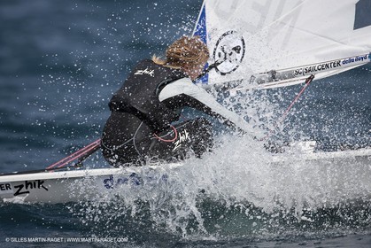 20 04 2010 - Hyères (FRA,83) - SOF 2010 - ZHIK Team - Laser femmes - Marit Bouwmeester