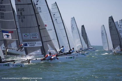 07-04-07 - ISAF SAILING WORLD CHAMPIONSHIPS - CASCAIS 2007 - DAY 1 - Tornado Class
