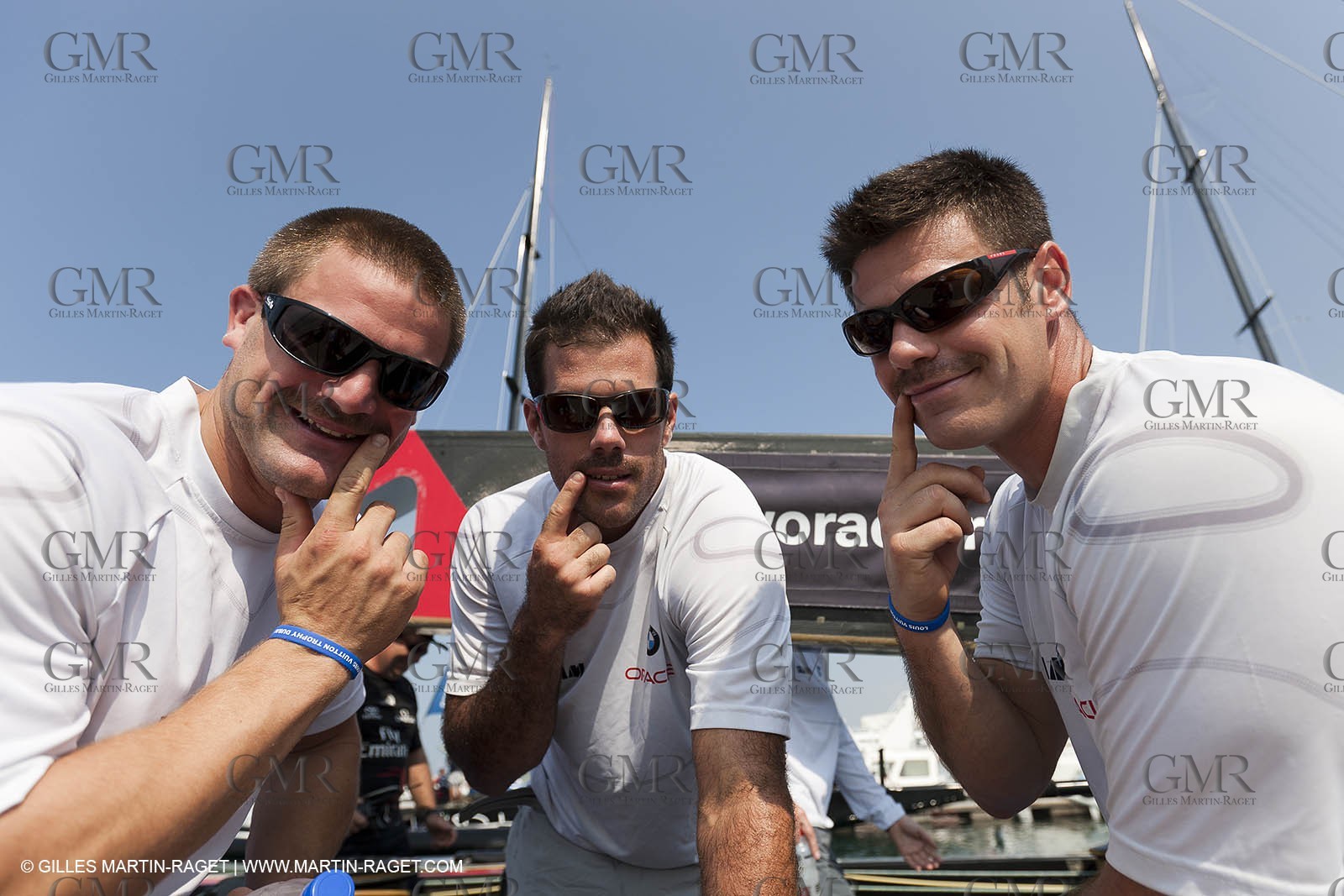 14 11 2010 - Dubai (UAE) - Dubai Louis Vuitton Trophy -  BMW ORACLE Racing - Training - Onboard Vs All 4 one