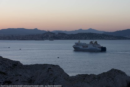 20 06 2008 - Marseille (FRA, 13) - Cruising among the local islands and creeks