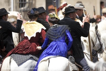 01 05 2008 - Arles (FRA,13) - Election de la Reine d'Arles