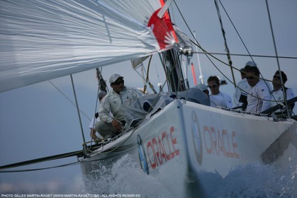 29 04 2007-Valencia (Spain)- 32nd America's Cup - Louis Vuitton Cup - RR2 - Day1 - BMW ORACLE Racing