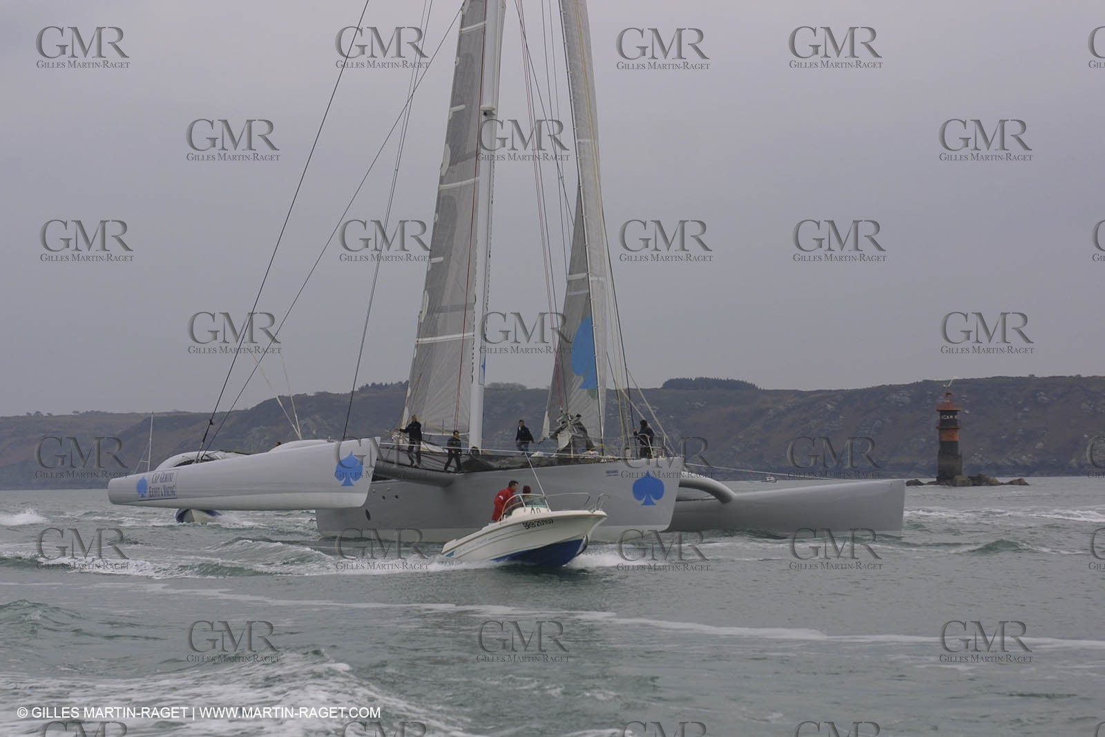 Geronimo - Jules Verne Trophy 2001 start - Brest