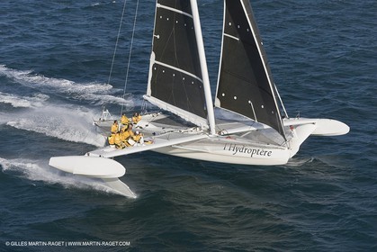 03 10 2008 - Fos   mer (FRA, 13) - L'Hydroptère - Tentative de record de vitesse