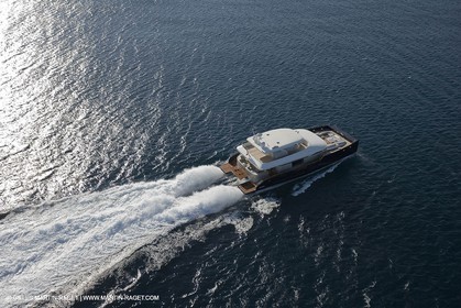 13-07-07 - La Ciotat (FRANCE) - MotorYacht - Chantier H2X