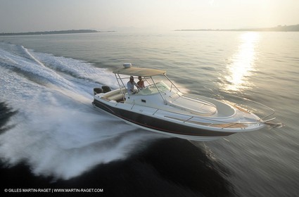 Motor boat running