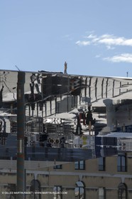 04 02 2013 - Marseille (FRA,13) - Renovation du Quai de la Fraternité (Vieux Port), pose de l'ombrière