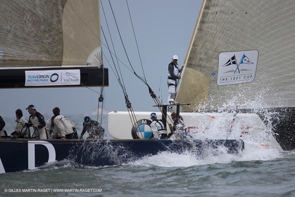 04 08 2010 - Cowes (UK, IOW) - The 1851 Cup -  BMW ORACLE Racing - Day 2.