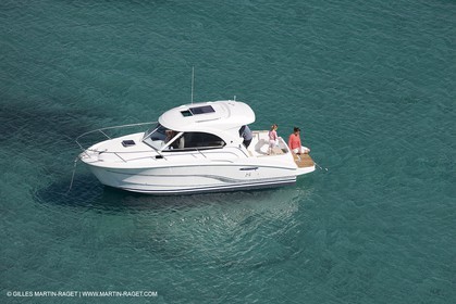 15 04 2008 - Porquerolles (Fra, 83) - Beneteau - Antares 8