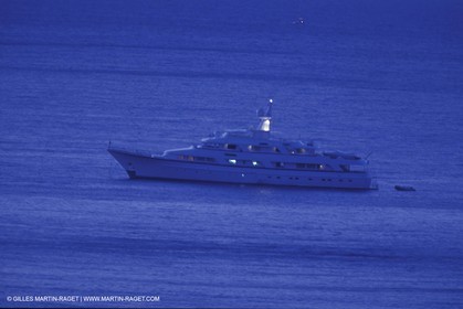 Motor boat running
