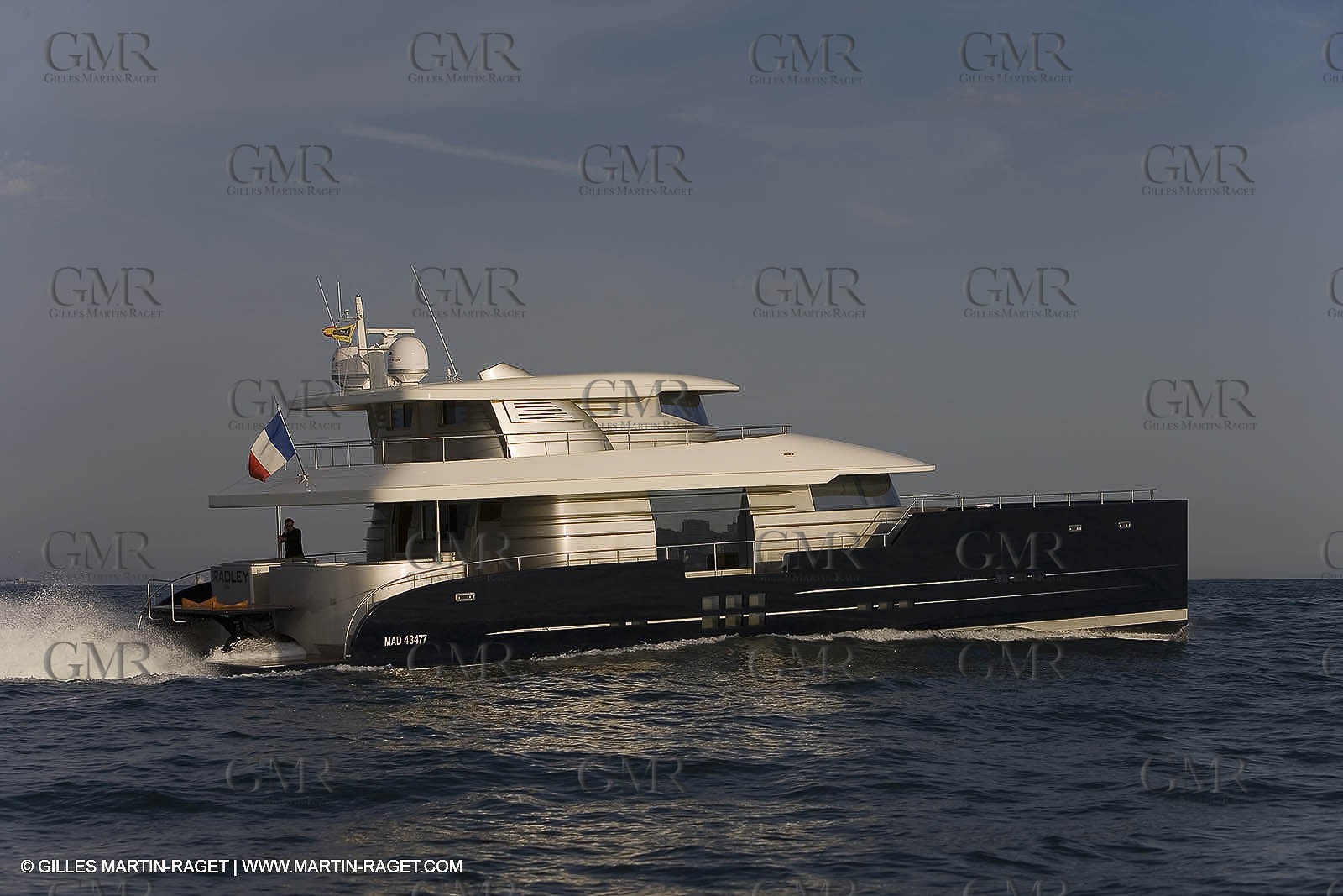 11 06 2007 - Valencia (Spain) - Super Yacht Catamaran Bradley, Gilles Vaton design built by H2X in la Ciotat (France)