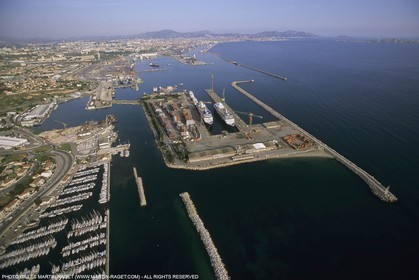 France, Provence, Marseille, Port de commerce, opérations portuaires, métiers de la mer