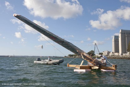 13 10 2009 - San Diego (USA, CA) - 33rd America's Cup - BMW ORACLE Racing - BOR 90 modifications