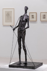 02 05 2023, Paris (FRA), oeuvre de Germaine Richier, Exposition Centre Pompidou 2023,  Le Diabolo 1950, Bronze patiné foncé, Numéroté 1 11, Fondeur Alexis Rudier, Paris, 160 x 49 x 60 cm, Centre Pompidou, Musée national d'art moderne, Paris, Achat de l'état 1952