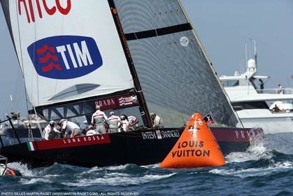 03 06 2007-Valencia (Spain)- 32nd America's Cup - Louis Vuitton Cup Final - Day 3
