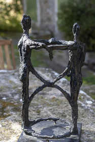19 02 2020, St Rémy de Provence (FRA,13), Oeuvre de Germaine Richier, Le Sablier III 1953, Bronze patiné foncé, Epreuve d'exposition, 68,5 x 31 x 28 cm, collection particulière