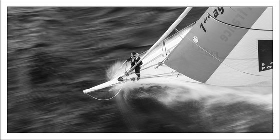 Vendee Globe - Michel Desjoyeaux speed run - B&W