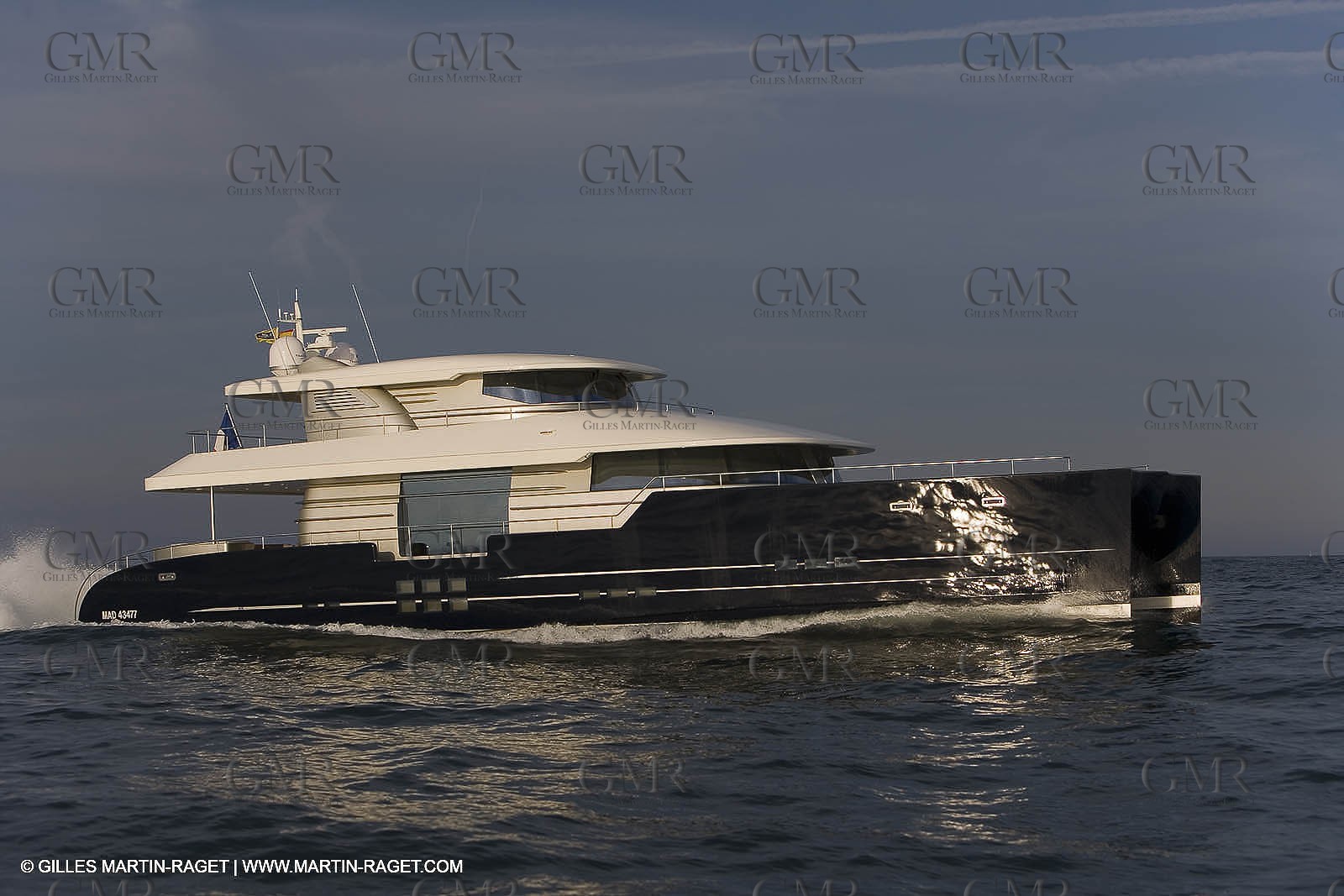 11 06 2007 - Valencia (Spain) - Super Yacht Catamaran Bradley, Gilles Vaton design built by H2X in la Ciotat (France)