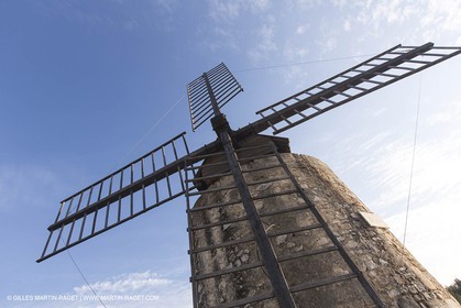 22 11 2012 - Fontvieille (FRA,13) - Le moulin d'Alphonse Daudet